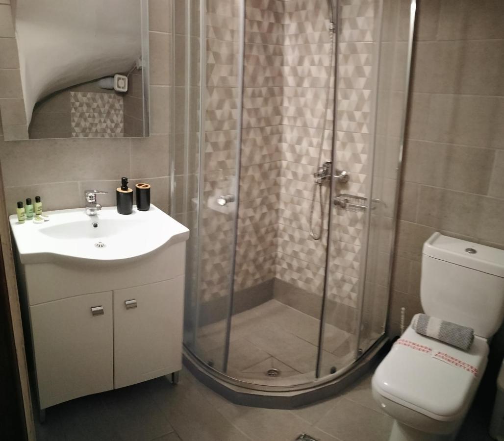 Apartment With Private Pool For Rent In Tzanata Kefalonia Dhimisianata Экстерьер фото